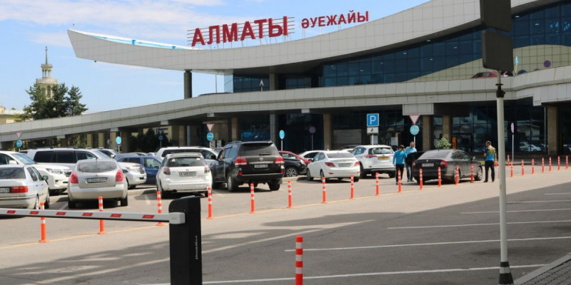 Нұр-Сұлтан мен Алматыда 600-ден аса әуе рейстері тоқтатылады