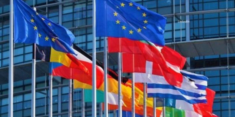 Еуроодақ шекарасын жапты, шенген визалары берілмейді