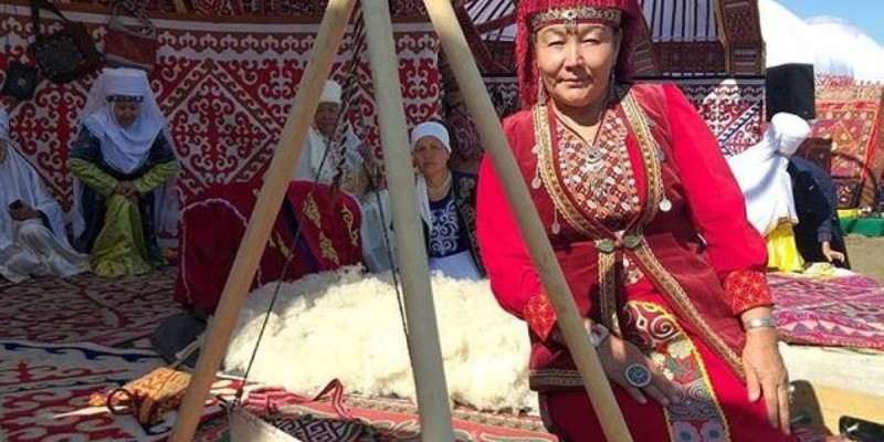 Бұлбұл Кәпқызы: Қолөнер әйел адамның мінезін қалыптастырады