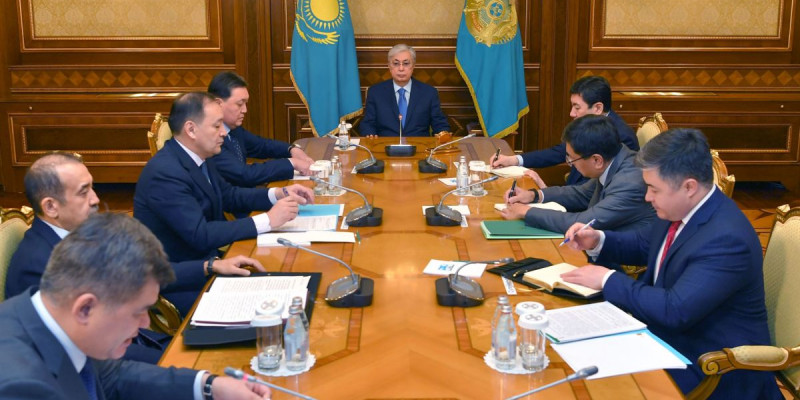Ақордадағы кеңес: Президент халықты азық-түлікпен үздіксіз қамтамасыз етуді тапсырды