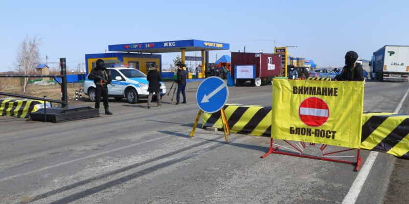 Блокбекетті қиратқан мас жүргізуші 7 жылға көлік жүргізу құқығынан айрылды