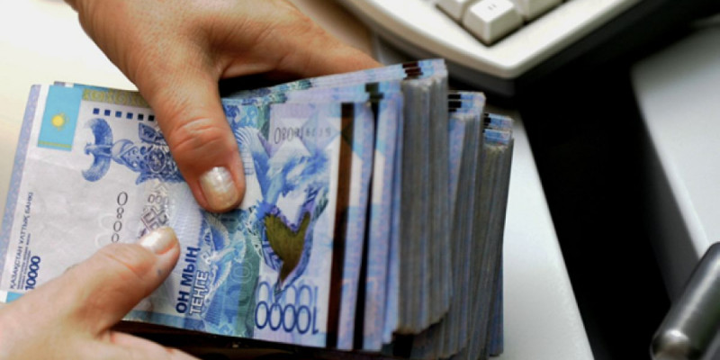 Наурызда Нұр-Сұлтан мен Алматы дәрігерлеріне 1,9 млрд теңге үстемақы төленді