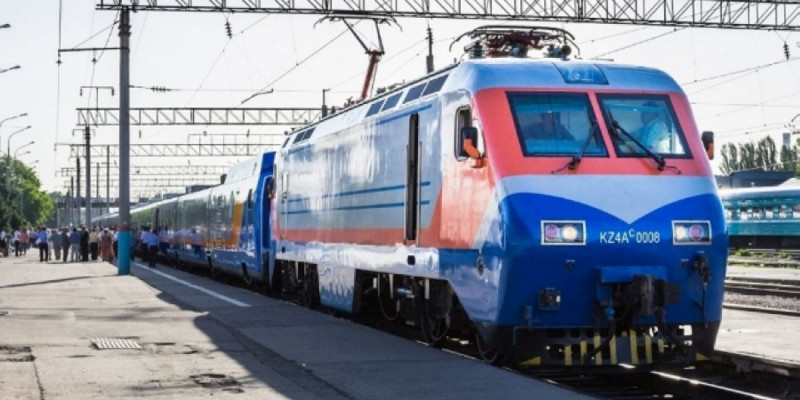 Пойыз жолаушылары да коронавирусқа тест тапсыра ма — министрлік жауап берді