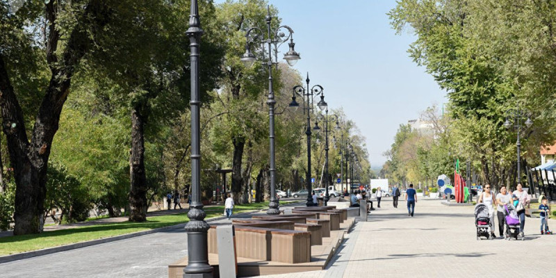 Алматының кейбір көшелері жаяу жүргіншілер жолына айналады