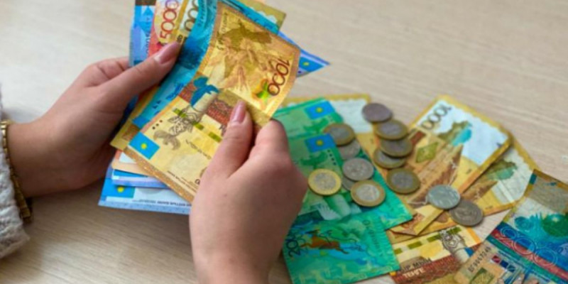 42 500 теңге 2,7 миллионнан астам адамға екінші рет берілді