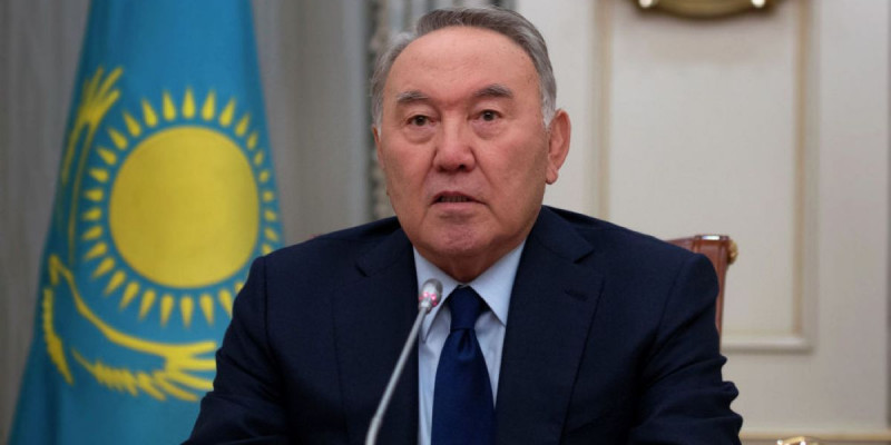 Нұрсұлтан Назарбаев қазақстандықтарды Жеңіс күнімен құттықтады