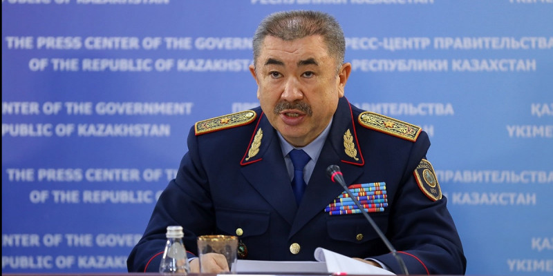 Шорнақтағы жанжал: Учаскелік инспектор мен үш тұрғын жарақат алды