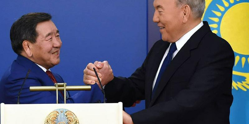 Елбасы Жақсылық Үшкемпіровтің жақындарына көңіл айту жеделхатын жолдады