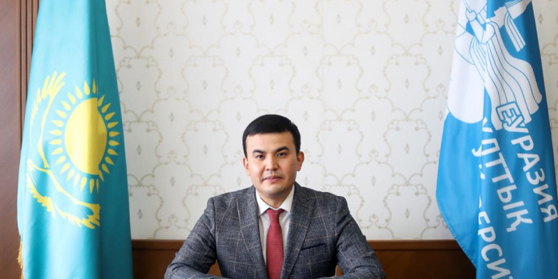 Рүстем Әлқожа: Праймериз көшбасшы азаматтарды іріктеп шығарады