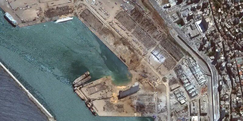 Бейруттағы жарылыс орнында үлкен кратер пайда болды