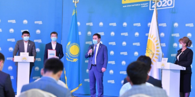 Праймериз: Дебаттар байыпты пікір алаңына айналды