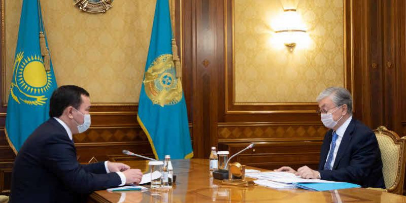 Президент Қарағанды облысының әкімін қабылдады