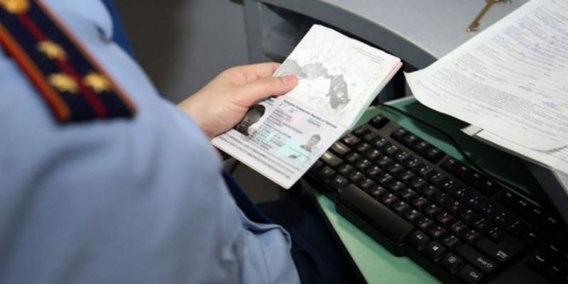 Қазақстанда заңсыз жүрген шетелдіктерге талап күшейтіледі