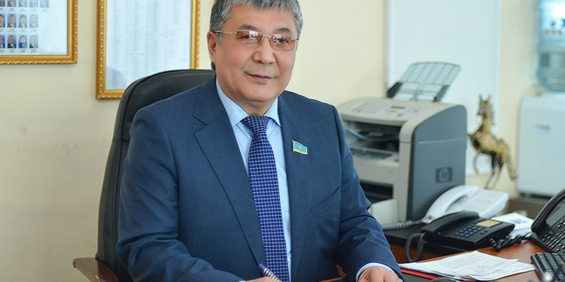 Дәстүрлі білім беруді жалғастыру мәселесін қарауымыз керек – Мұрат Бақтиярұлы
