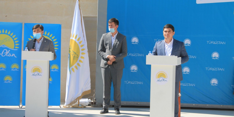 Праймериз: Түркістанда ашық аспан астында пікірсайыс басталды