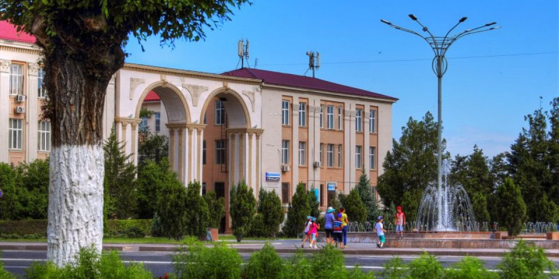 Таразда «Biz birgemiz» монументі бой көтереді