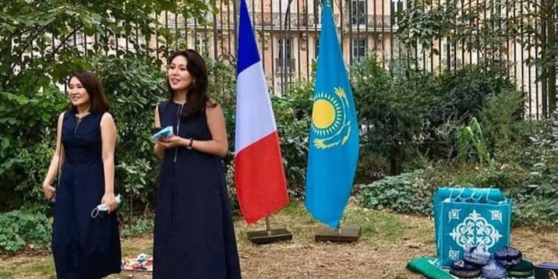 Парижде қазақ сыныбы ашылды