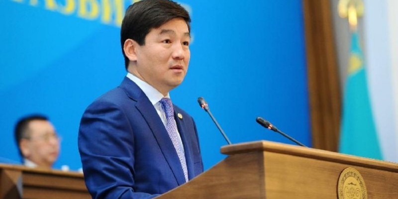 Қоғам құндылықтары ұстаздың тәлім-тәрбиесі арқылы ұрпақтан-ұрпаққа жол тартып келеді – Бауыржан Байбек