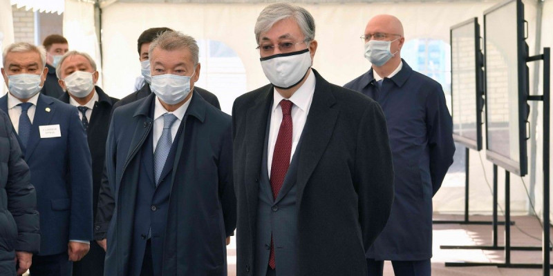 Қасым-Жомарт Тоқаев Семейдегі Қарағайлы ықшамауданын аралады