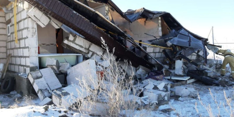 Ақтөбе облысында үй өртеніп, 9 адам зардап шекті