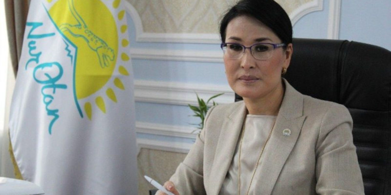 Еліміздегі семіз балалар жарнама құрбаны – сенатор көмек сұрады