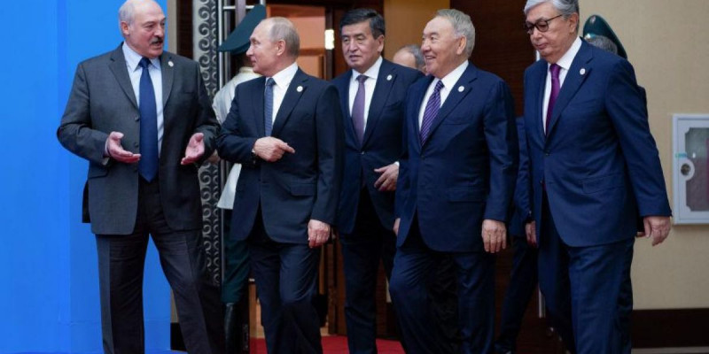 Путин Елбасы мен Тоқаевты құттықтады