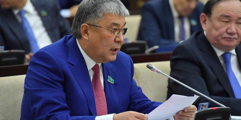 Білім және ғылым министрлігін екіге бөлу ұсынылды