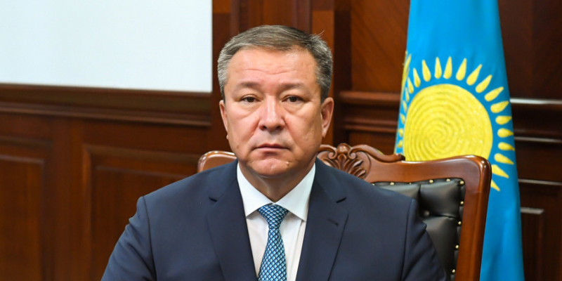 Сотталған әкім Арыстағы жарылыстан зардап шеккендерге жиналған ақшаны жымқырған