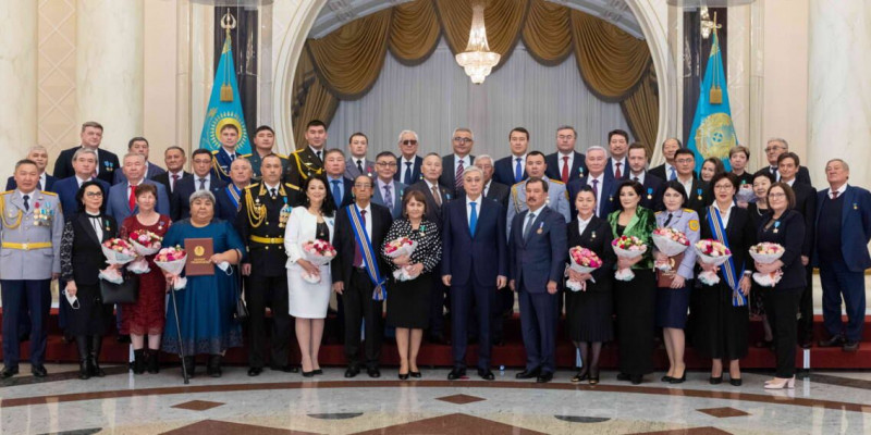 Тәуелсіздік күні қарсаңында бірқатар азамат мемлекеттік наградалармен марапатталды