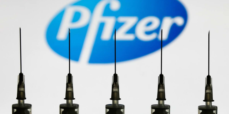 Pfizer вакцинасын сынауға қатысқан алты адам қайтыс болды