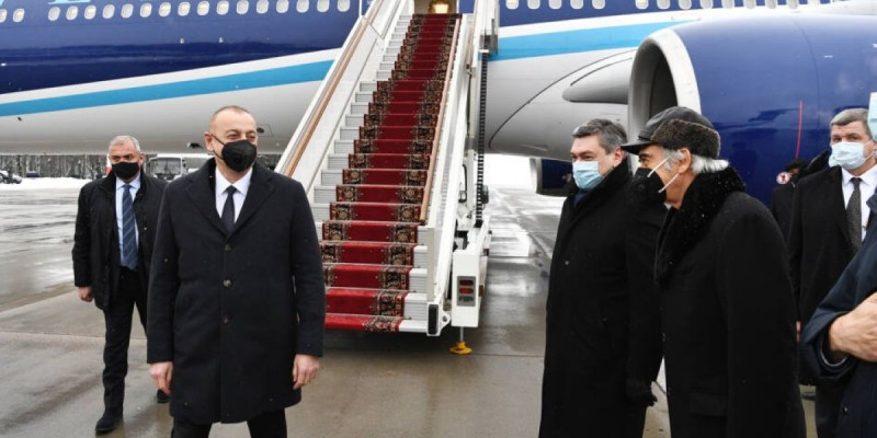 Мәскеуде кездескен Әлиев пен Пашинян қол алысудан бас тартты