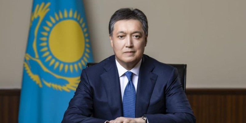 Президент Премьер-министрді тағайындау туралы Жарлыққа қол қойды