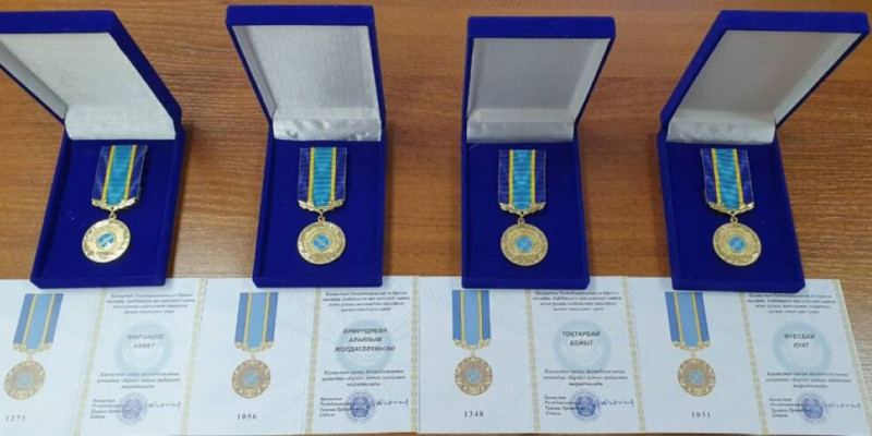 Túrkistan газетінің қызметкерлері «Бірлік» алтын медалімен марапатталды