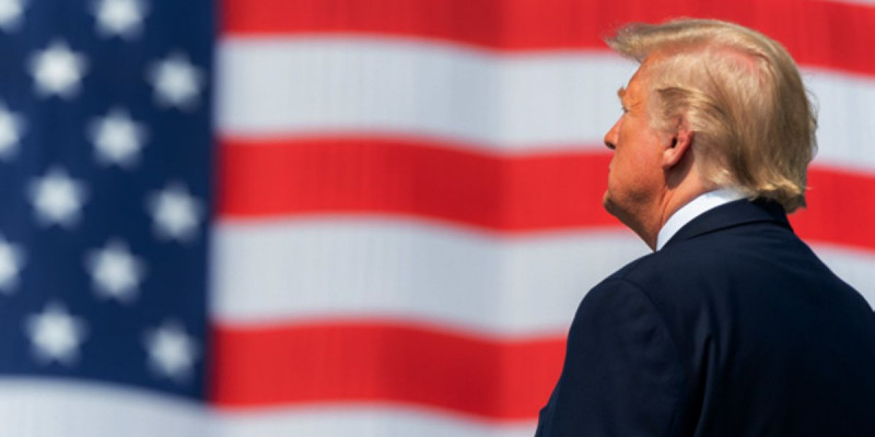 Трамптың үш әлеуметтік желідегі аккаунттары бұғатталды