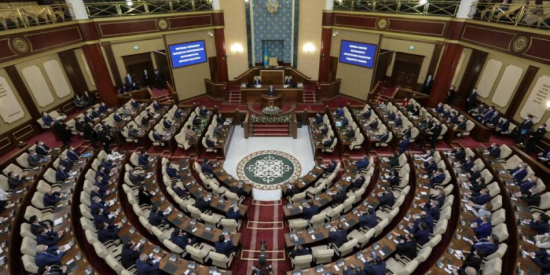 Мемлекет басшысы VII шақырылған Парламенттің 1-ші сессиясын ашты