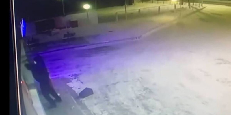Петропавлда жанармай бекетін тонаған қарақшының әрекеті видеоға түсіп қалды