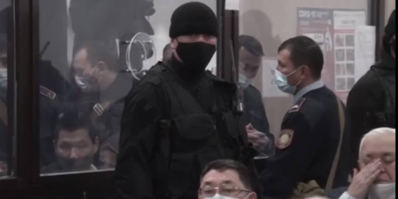 Қордайдағы жанжал: Таразда өтіп жатқан сотта айыпталушы өз-өзін жарақаттады