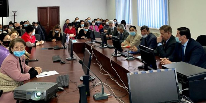 Мұғалімдердің орташа жалақысын 200 мың теңгеге дейін көтеру керек