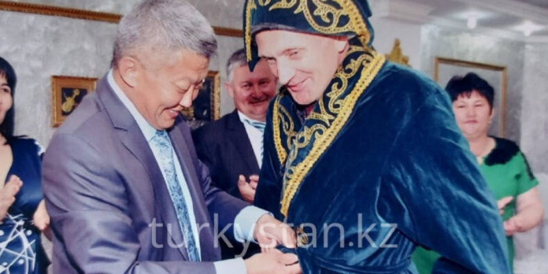 Еуропада жүрсем де, Сарыжалымды сағынамын