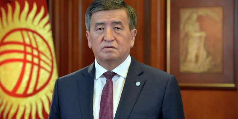 Сооронбай Жээнбеков отбасымен Ыстамбұлға кетті