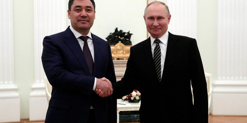 Қырғызстан президенті Путинге не сыйлағанын айтты