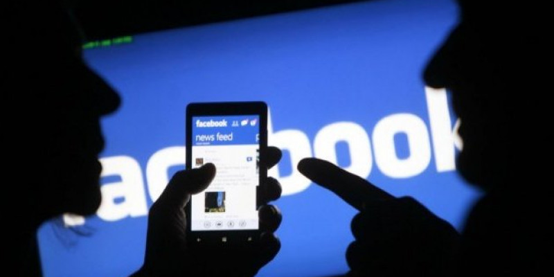 Facebook ақпарат индустриясын қолдау үшін 1 млрд доллар инвестицияламақ