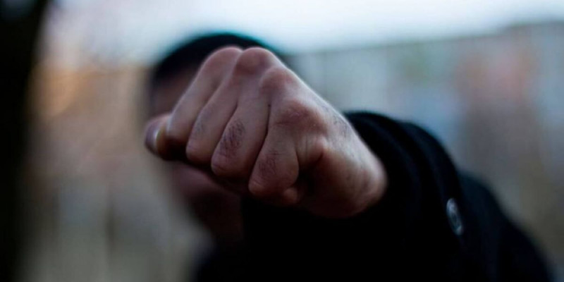 ШҚО-да 7 мың теңге үшін зейнеткерді соққыға жыққандар ұсталды