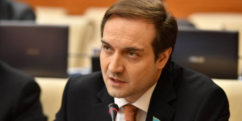 «Nur Otan» Партиялық бақылау комитетін Артур Платонов басқарады