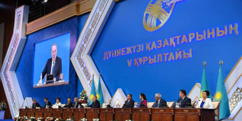 Қазақ көші қолдаусыз болған емес
