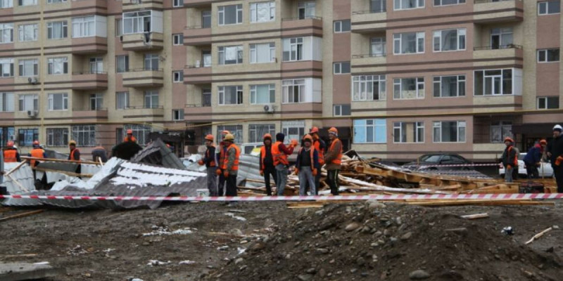Сапарбаев: Бұл жерде құрылыс сапасына қатысты мәселе бар
