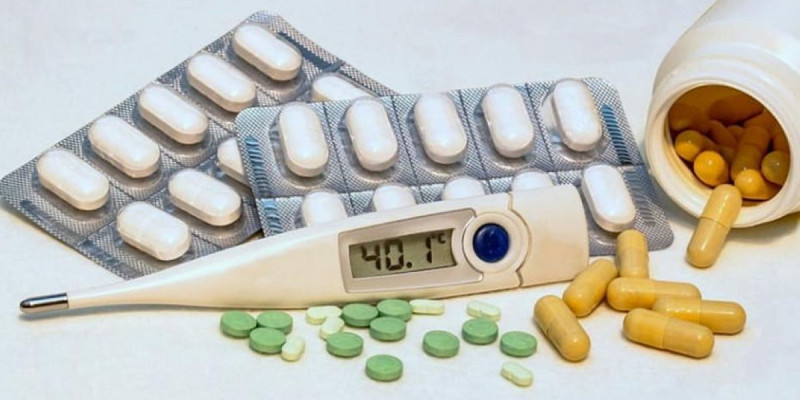 Дәрігер дене қызуын түсіретін дәрілердің қауіпті әсерін айтты