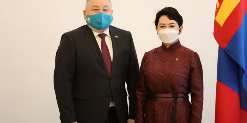 Қазақстан елшісі Моңғолияның Сыртқы істер министрімен кездесті