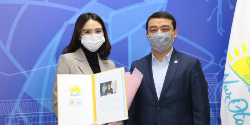 Белгілі әнші Индира Еділбаева «Nur Otan» партиясын таңдады