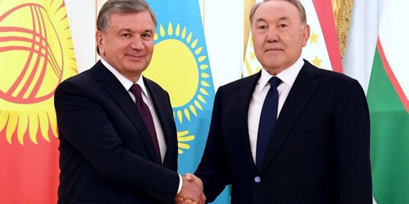 Елбасы Өзбекстан президентімен телефон арқылы сөйлесті